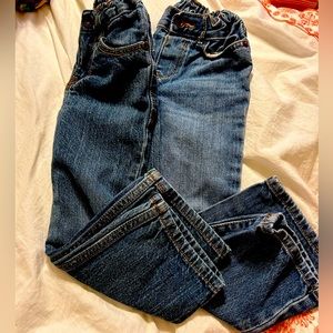 Bundle boy size: 4 Jeans :) Tommy Hilfiger and Children's place Jeans